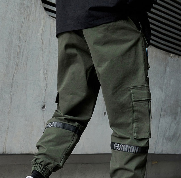 Streetwear cargo pocket jeans